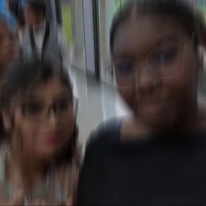 Meet your Posher, Dakota